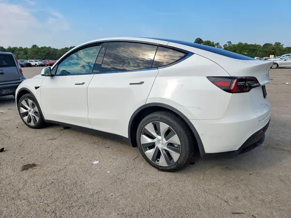 5YJYGDEE8MF255996 — 2021 Tesla Model Y, фото 2 с аукциона Copart, Передняя часть