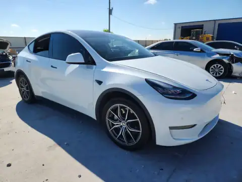 5YJYGDEE3MF082243 — 2021 Tesla Model Y, zdjęcie 4 z Copart, Bok