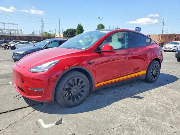 5YJYGDEE0MF096522 Tesla Model Y 2021 — повреждение Задняя часть, фото до ремонта