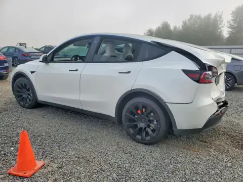 5YJYGDEE2MF173097 — 2021 Tesla Model Y, foto 2 de Copart 30.09.2026, Parte trasera