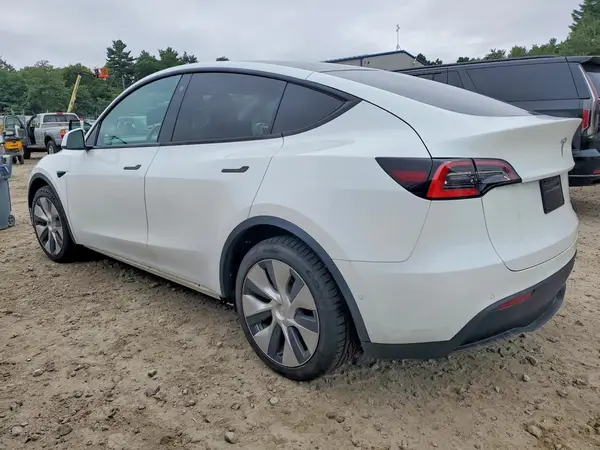 5YJYGDEE9MF075183 — 2021 Tesla Model Y, zdjęcie 2 z Copart, Uszkodzenia podwozia