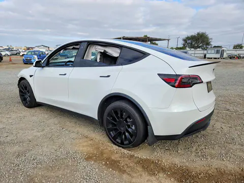 2021 Tesla Model Y VIN 5YJYGDEE3MF282829 фото 2