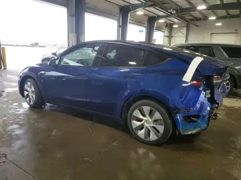 5YJYGDEE6MF176729 — 2021 Tesla Model Y, photo 2 from Copart, Rear end