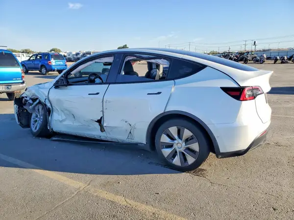 5YJYGDEE3MF145535 — 2021 Tesla Model Y, zdjęcie 2 z Copart 22.10.2026, Przód