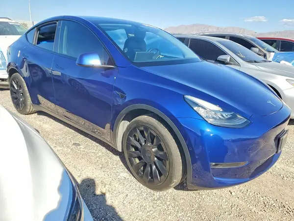 5YJYGAEE3MF287303 — 2021 Tesla Model Y, zdjęcie 4 z Copart, Bok