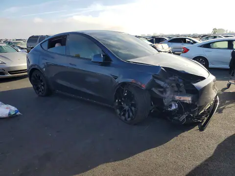 5YJYGDEE3MF078239 — 2021 Tesla Model Y, фото 4 з Copart 26.10.2026, Передня частина