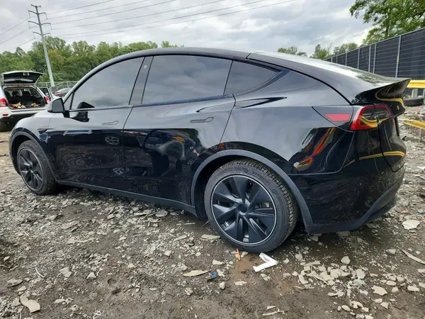 2021 TESLA MODEL Y VIN 5YJYGAED6MF132560 фото 2