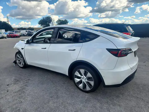 5YJYGDEE1MF265723 — 2021 Tesla Model Y, zdjęcie 2 z Copart 27.10.2026, Przód