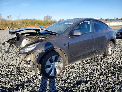 5YJYGDEE6MF208000 — 2021 Tesla Model Y, Front end, before-repair photos