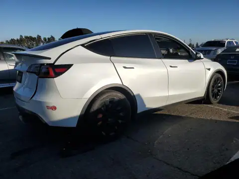 5YJYGDEE1MF090728 — 2021 Tesla Model Y, zdjęcie 3 z Copart 20.10.2026, Tył