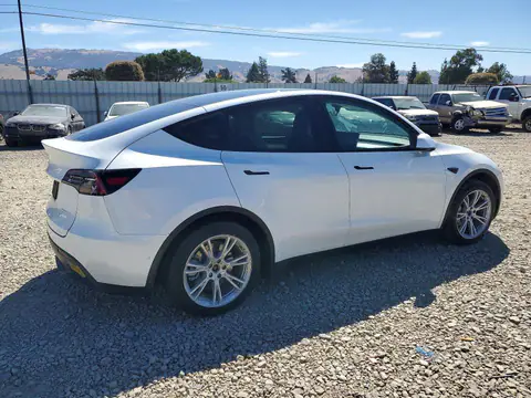 7SAYGDEE3NF425119 — 2022 Tesla Model Y, ფოტო 3, Copart 22.10.2026, წინა ნაწილი