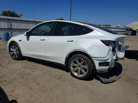 7SAYGAEE2NF570361 — 2022 Tesla Model Y, zdjęcie 2 z Copart 22.09.2026, Tył