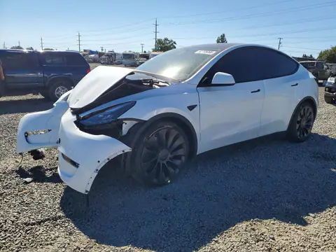 7SAYGDEF2NF446701 — 2022 Tesla Model Y, Front end (Front End), before-repair photos