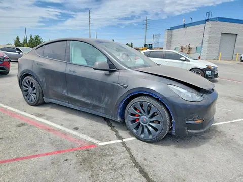 2022 Tesla Model Y VIN 7SAYGDEF9NF387615 фото 4