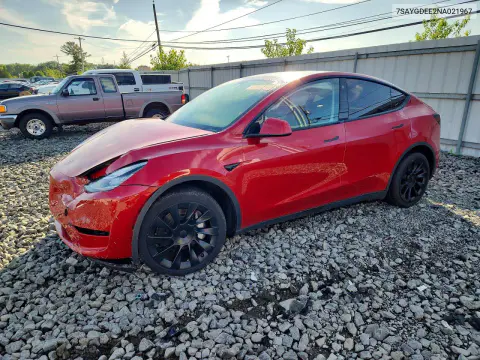 2022 Tesla Model Y VIN 7SAYGDEE2NA021967 фото 1