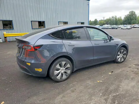 7SAYGDEE8NF454714 — 2022 Tesla Model Y, zdjęcie 3 z Copart 30.09.2026, Bok