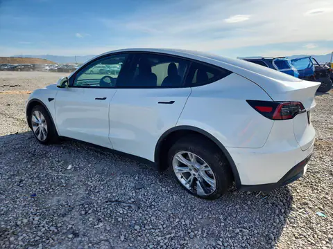 7SAYGDEE6NF358225 — 2022 Tesla Model Y, фото 2 з Copart 16.10.2026, Бокова частина