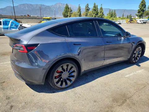 7SAYGDEF9NF546357 — 2022 Tesla Model Y, zdjęcie 3 z Copart 20.10.2026, Bok