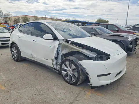 7SAYGDEE1NA012001 — 2022 Tesla Model Y, foto 4 de Copart 20.10.2026, Parte delantera