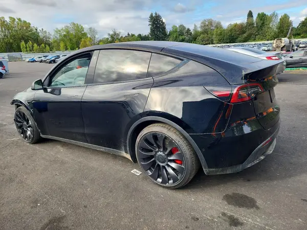 7SAYGDEF2NF346985 — 2022 Tesla Model Y, фото 2 з Copart, Передня частина