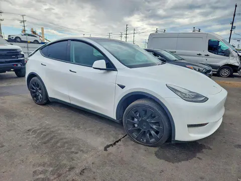 2022 Tesla Model Y VIN 7SAYGDEE7NA010804 фото 4
