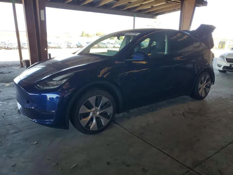 2022 Tesla Model Y VIN 7SAYGDEE5NF355770 фото 1