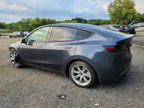 7SAYGAEE7NF419807 — 2022 Tesla Model Y, ფოტო 2, Copart 21.09.2026, წინა ნაწილი