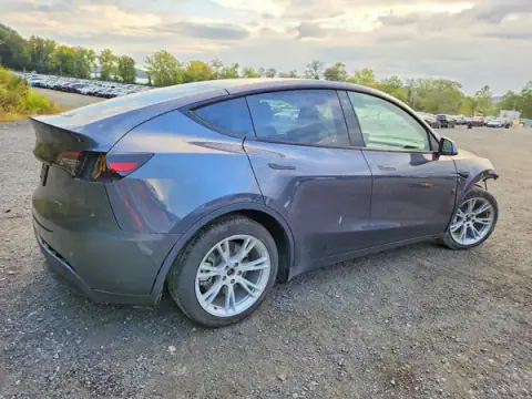 7SAYGAEE7NF419807 — 2022 Tesla Model Y, ფოტო 3, Copart 21.09.2026, წინა ნაწილი