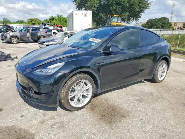 7SAYGDEE9NF427618 Tesla Model Y 2022 — повреждение Передняя часть, фото до ремонта