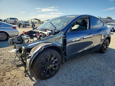 7SAYGAEE8NF420335 — 2022 Tesla Model Y, Parte delantera (Front End), fotos antes de reparar