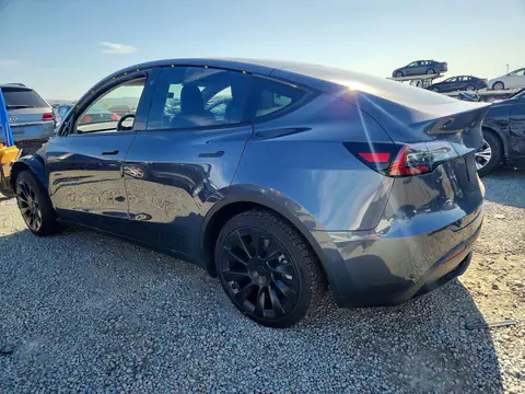 7SAYGAEE8NF420335 — 2022 Tesla Model Y, foto 2 de Copart 27.10.2026, Parte delantera