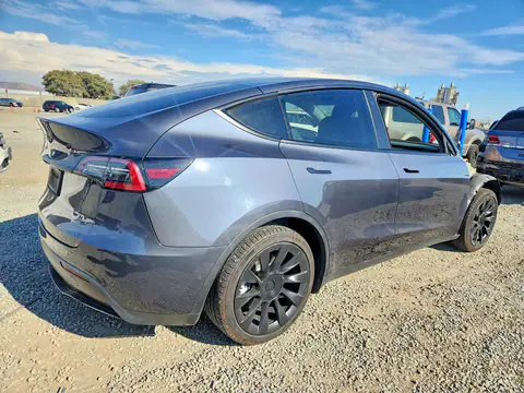 7SAYGAEE8NF420335 — 2022 Tesla Model Y, foto 3 de Copart 27.10.2026, Parte delantera