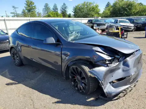 7SAYGDEF2NF396348 — 2022 Tesla Model Y, фото 4 с аукциона Copart, ПЕРЕДНЯЯ ЧАСТЬ