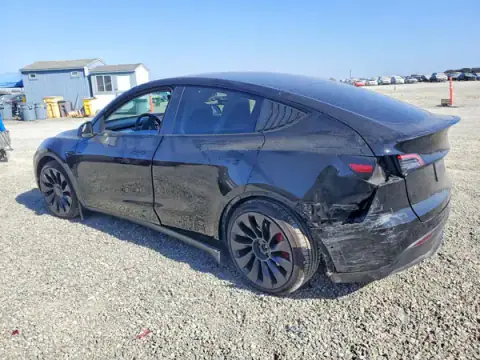 7SAYGDEF2NF414203 — 2022 Tesla Model Y, photo 2 from Copart 24.09.2026, Rear end