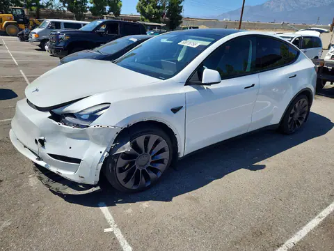 7SAYGDEF2NF336750 — 2022 Tesla Model Y, Передняя часть (Front End), фото до ремонта