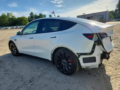 7SAYGDEF5NF455828 — 2022 Tesla Model Y, фото 2 з Copart 01.10.2026, Задня частина