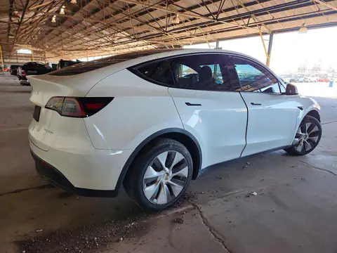 7SAYGDEE5NF512262 — 2022 Tesla Model Y, foto 11 de Copart 20.10.2026, Parte delantera