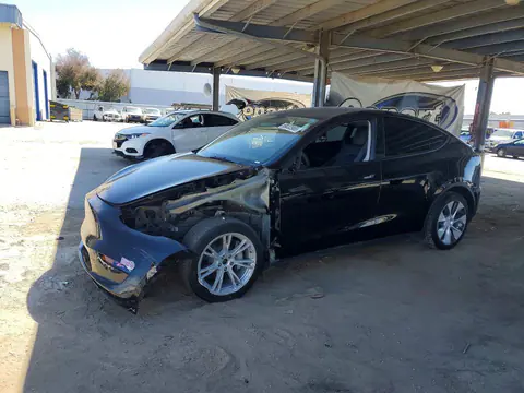 7SAYGDEE7NF426113 — 2022 Tesla Model Y, Передняя часть (Front End), фото до ремонта