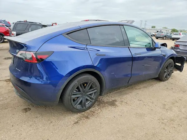 7SAYGDEE3NF317583 — 2022 Tesla Model Y, фото 3 с аукциона Copart, Передняя часть
