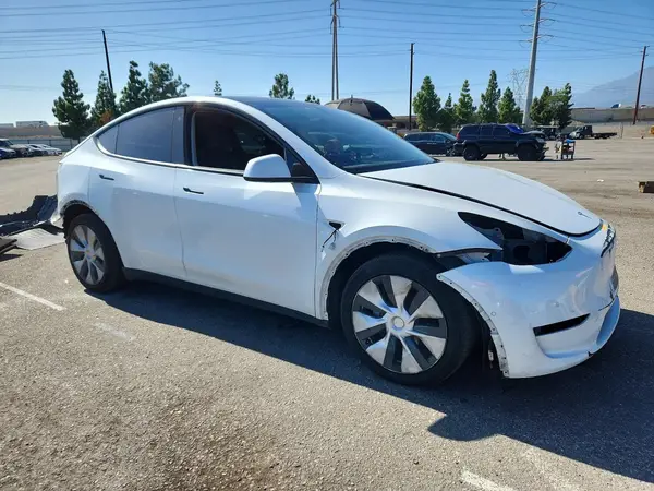 7SAYGDEE6NF445848 — 2022 Tesla Model Y, photo 4 from Copart, Front end