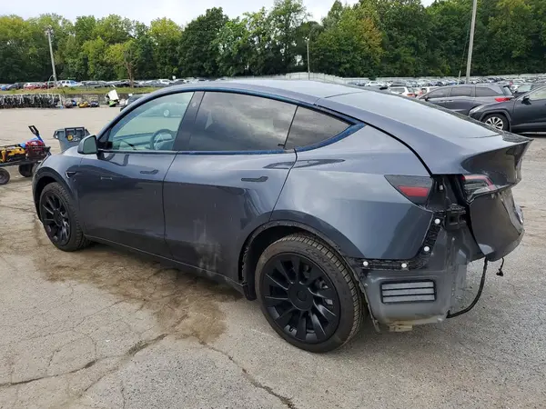 7SAYGDEE2NA009267 — 2022 Tesla Model Y, zdjęcie 2 z Copart, Tył