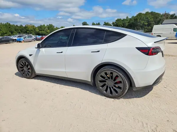 2022 TESLA MODEL Y VIN 7SAYGDEF7NF319474 фото 2