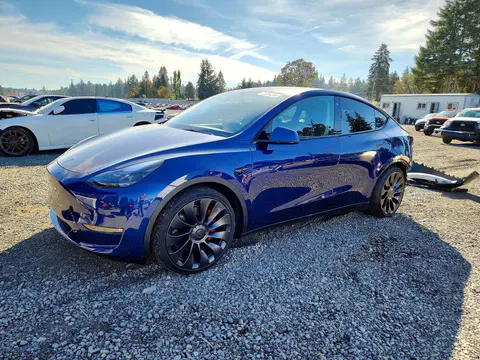 2022 Tesla Model Y VIN 7SAYGDEF3NF365867 фото 1