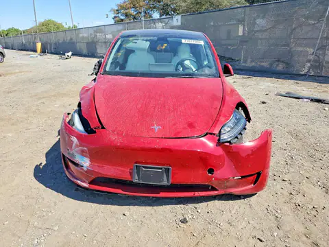 7SAYGDEE6NF342154 — 2022 Tesla Model Y, foto 5 de Copart 27.10.2026, Parte delantera