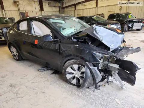 7SAYGDEE7NF329932 — 2022 Tesla Model Y, photo 4 from Copart, Front end