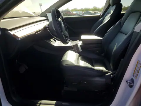 7SAYGAEE9NF490751 — 2022 Tesla Model Y, zdjęcie 7 z Copart, Przód