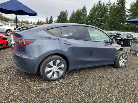 7SAYGDEE9NF486040 — 2022 Tesla Model Y, foto 3 de Copart 30.10.2026, Parte delantera
