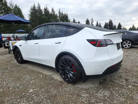 7SAYGDEF0NF545713 — 2022 Tesla Model Y, photo 2 from Copart 27.10.2026, Front end