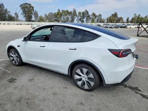 2022 Tesla Model Y VIN 7SAYGDEE8NF327641 фото 2