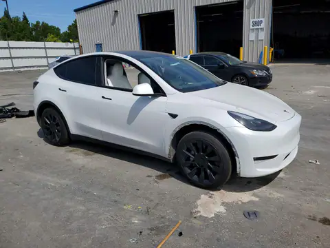 7SAYGDEE8PF909564 — 2023 Tesla Model Y, фото 4 с аукциона Copart 29.09.2026, Боковая часть
